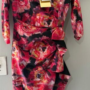 Chiara Boni Red and Pink Bodycon Dress V-neck 3/4 Sleeve